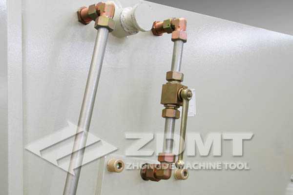 卡套接頭體.jpg 卡套接頭體.jpg