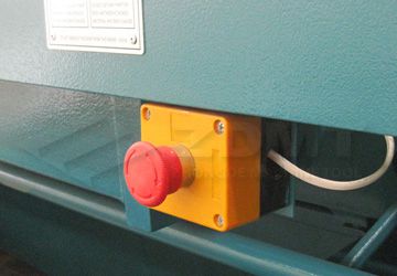 急停開關(guān)2.jpg 急停開關(guān)2.jpg