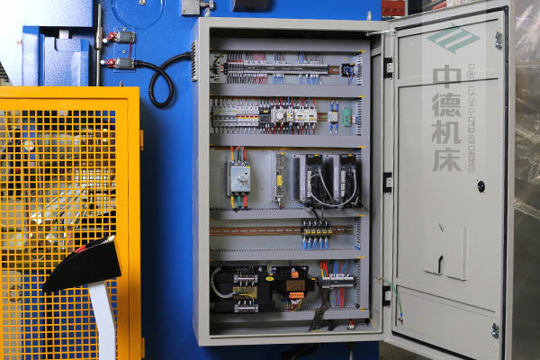 ZDPK-10032采用法國進口施耐德元氣件，穩(wěn)定耐用壽命長