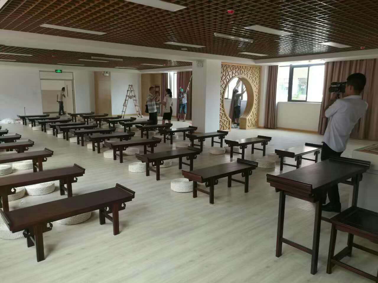 西安高新一中西咸新區(qū)高新園施工現(xiàn)場(chǎng) 西安高新一中西咸新區(qū)高新園施工現(xiàn)場(chǎng)