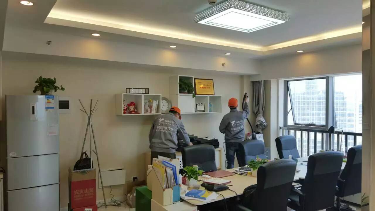 恒天財富辦公區(qū)墻面施工 恒天財富辦公區(qū)墻面施工