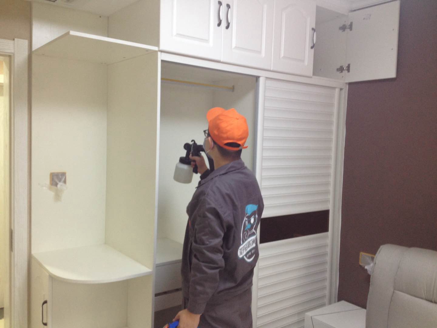 衣柜噴涂全方位施工 衣柜噴涂全方位施工