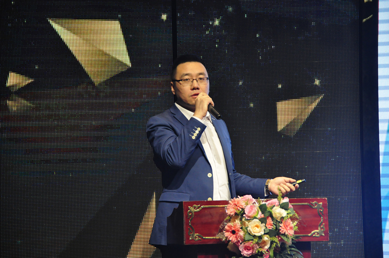 西安銀光環(huán)?？萍挤?wù)有限公司總經(jīng)理蘭鵬