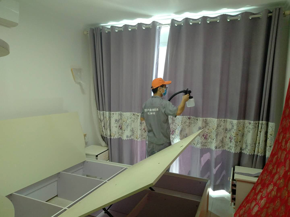 臥室窗簾噴涂全方位施工 臥室窗簾噴涂全方位施工
