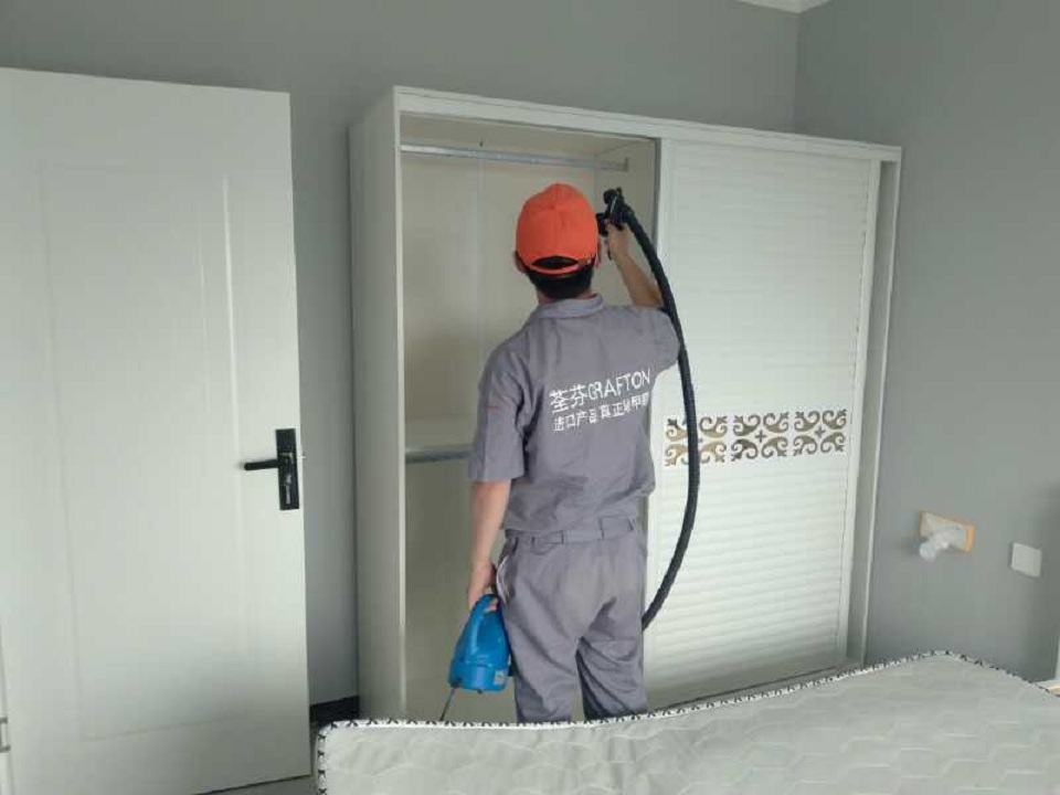 臥室衣柜全方位噴涂施工 臥室衣柜全方位噴涂施工