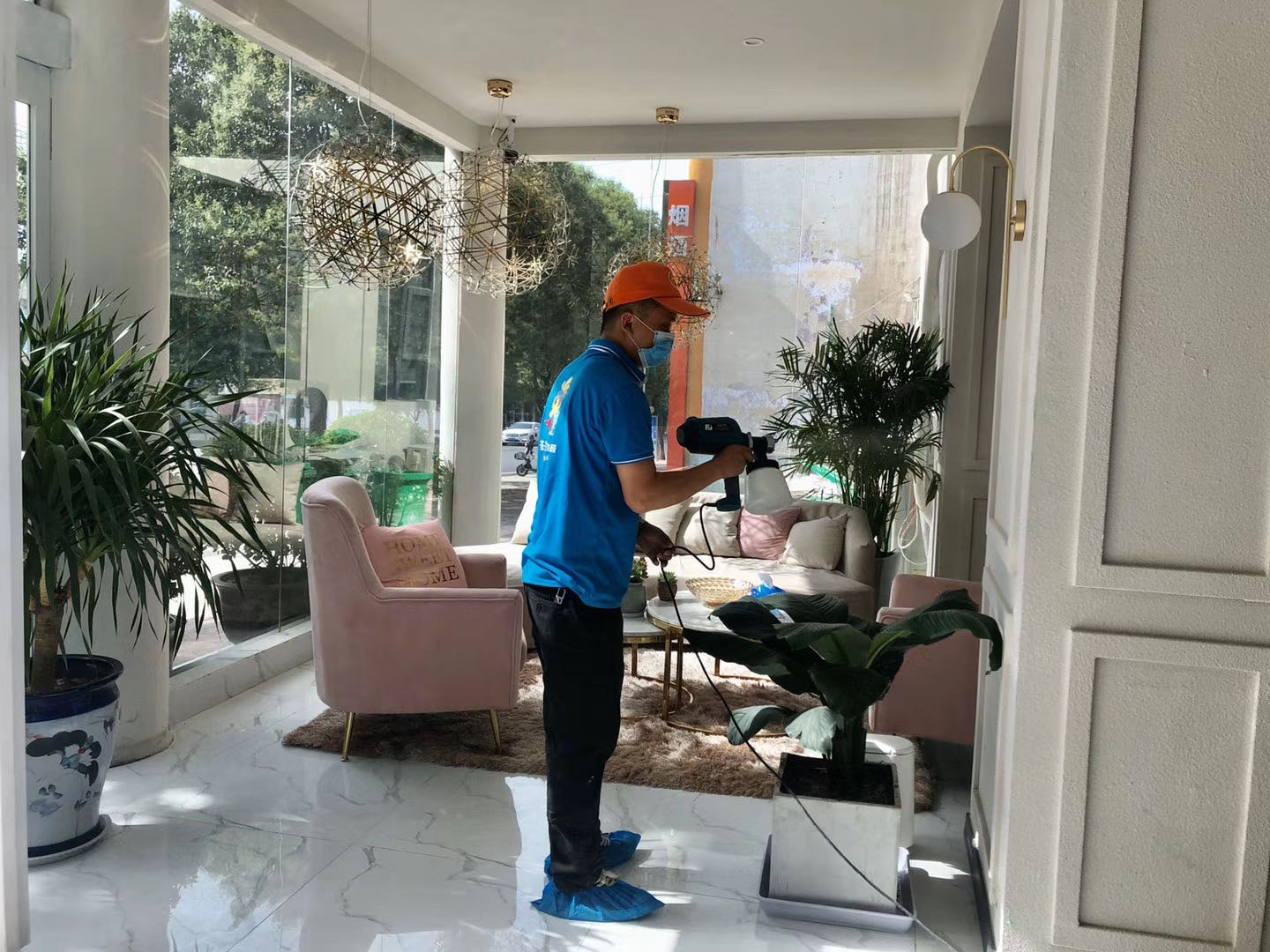 房間陽臺家具全方位噴涂治理 房間陽臺家具全方位噴涂治理