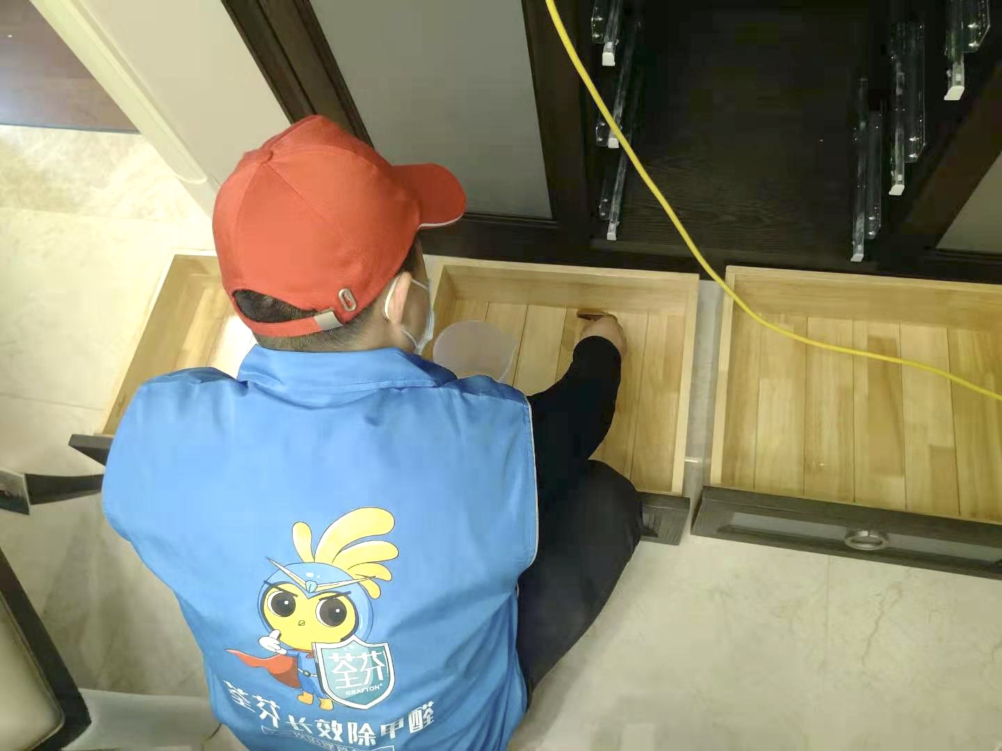 柜子抽屜縫隙刷子精細化施工治理 柜子抽屜縫隙刷子精細化施工治理