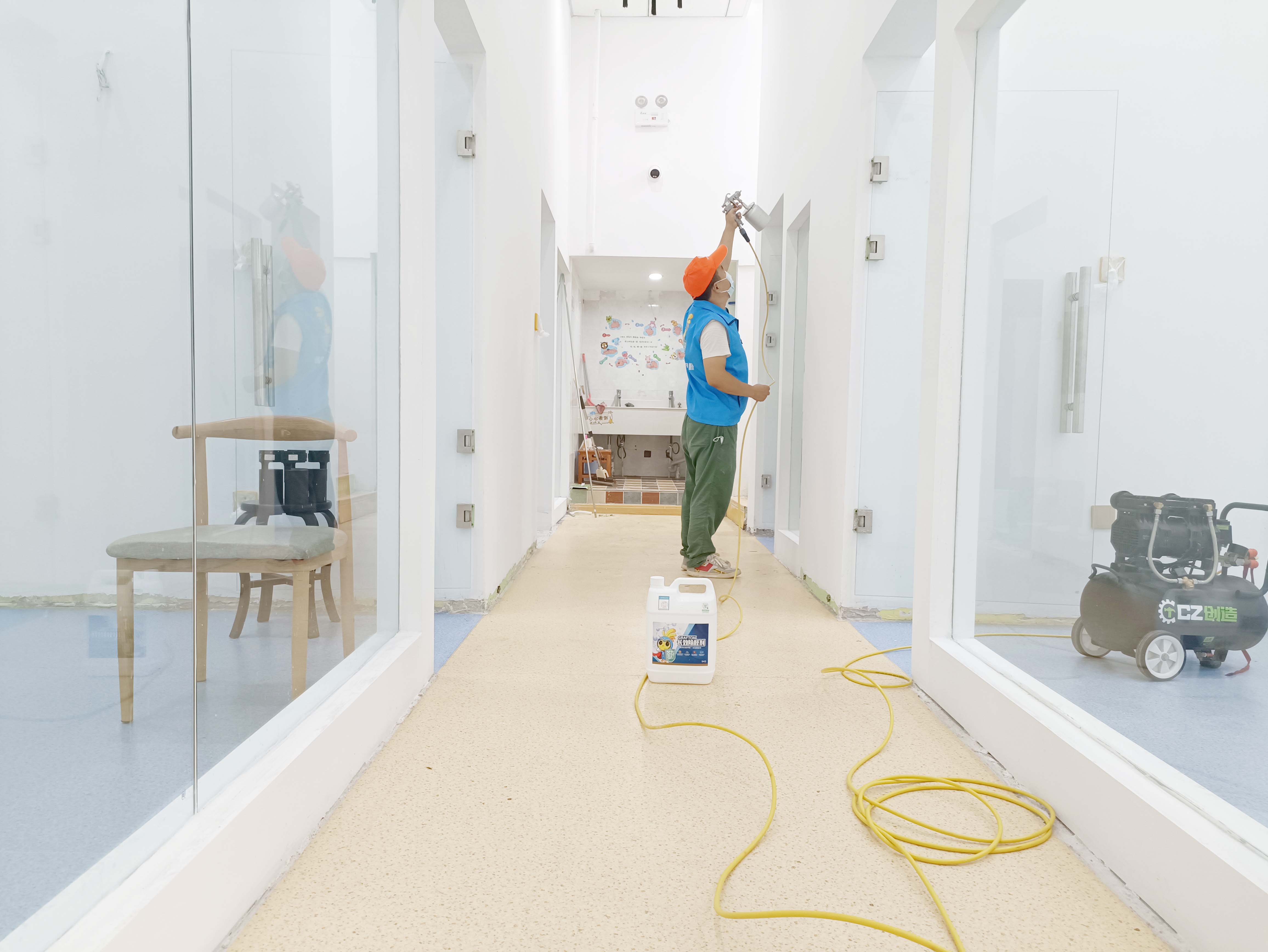 大廳過道墻面噴槍施工治理 大廳過道墻面噴槍施工治理