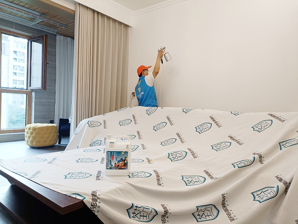 客廳墻面噴槍施工治理甲醛 客廳墻面噴槍施工治理甲醛